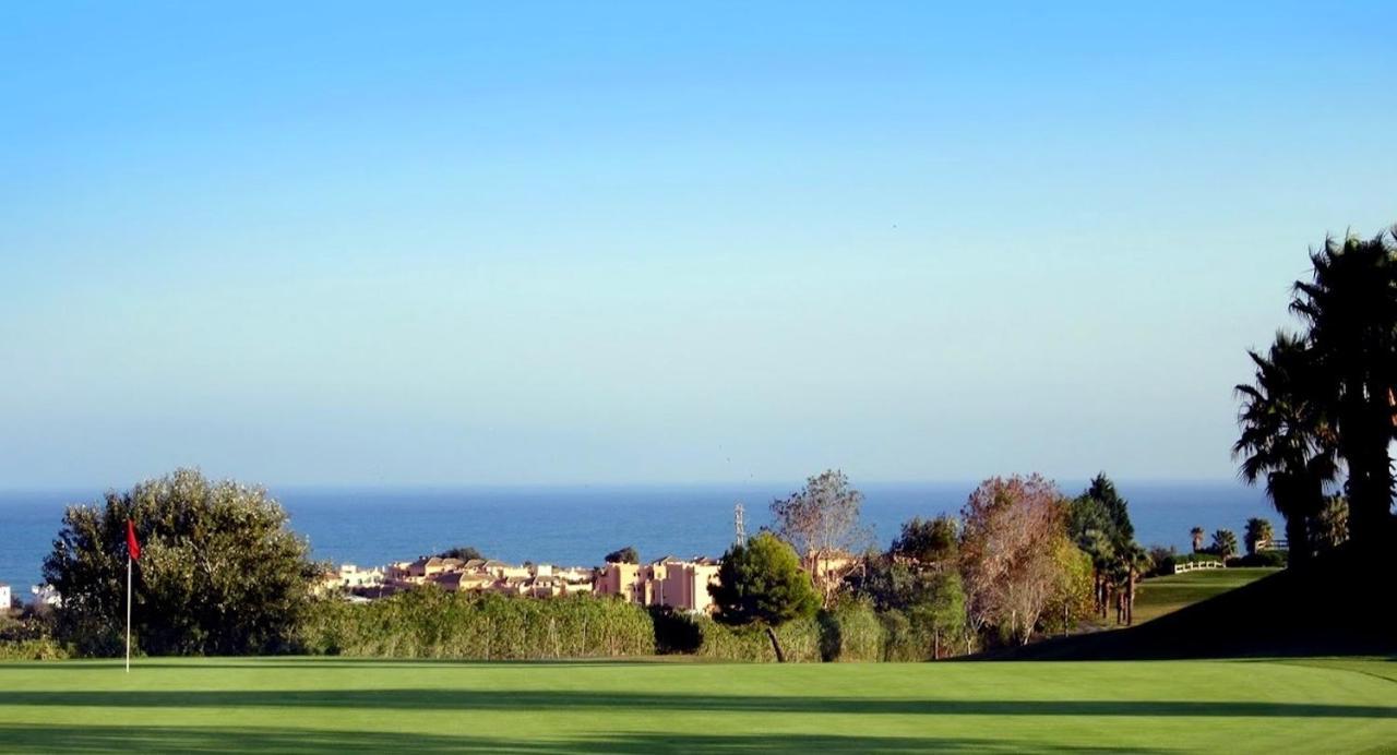 Casares Beach Golf Apartment With Private Garden Direct Pool Access Eksteriør bilde